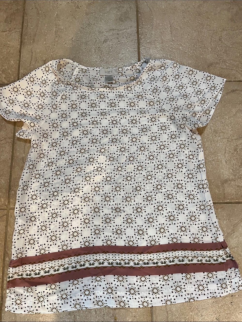 LOFT White Short Sleeve Top with Mauve Trim